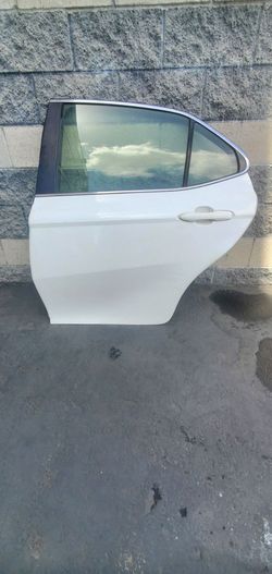 TOYOTA CAMRY REAR DRIVER 2018-2019-2020-2021-2022-2023-2024
