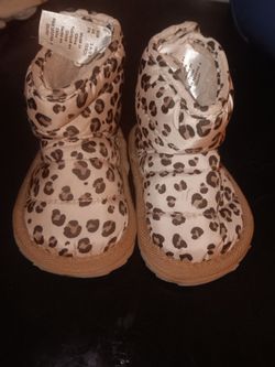 Baby cheetah boots