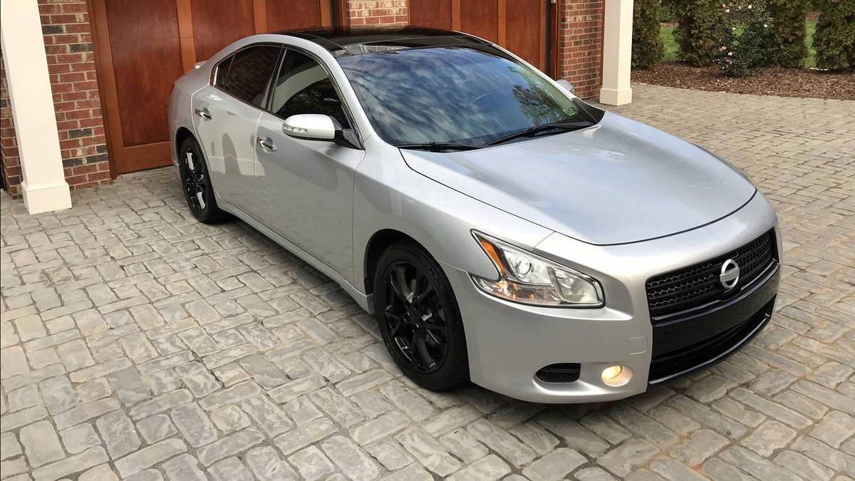 Photo 200Reach me only here Melowilson80gmail.com2009 Nissan Maxima with only 89k miles and automatic transmission.9 Nissan Maxima Superb