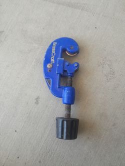 Cooper pipe cutter