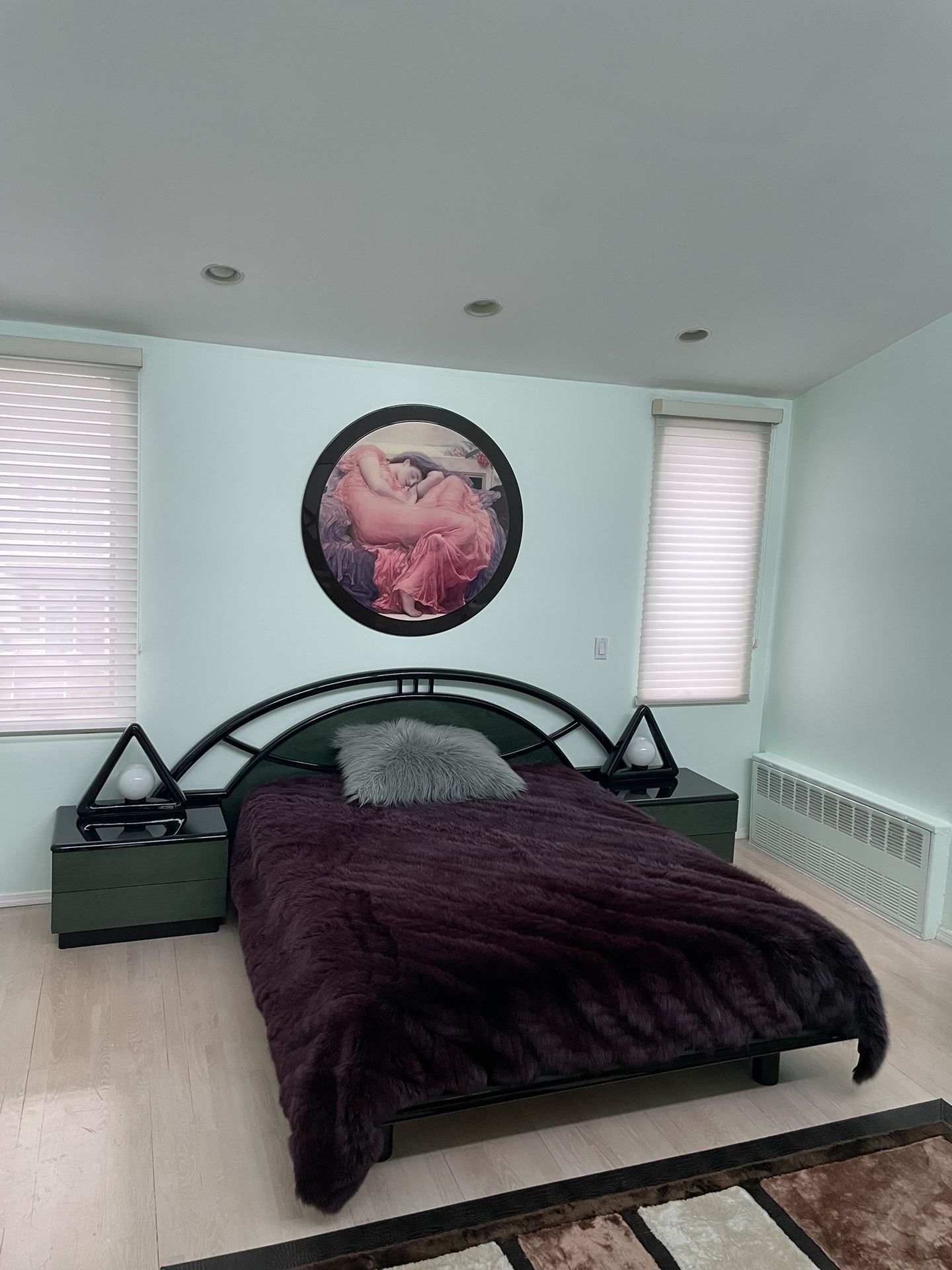 Full Bedroom Set In Wood Green FOR SALE!