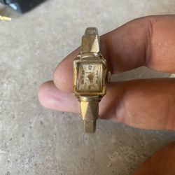Benrus 10k Rgp Watch