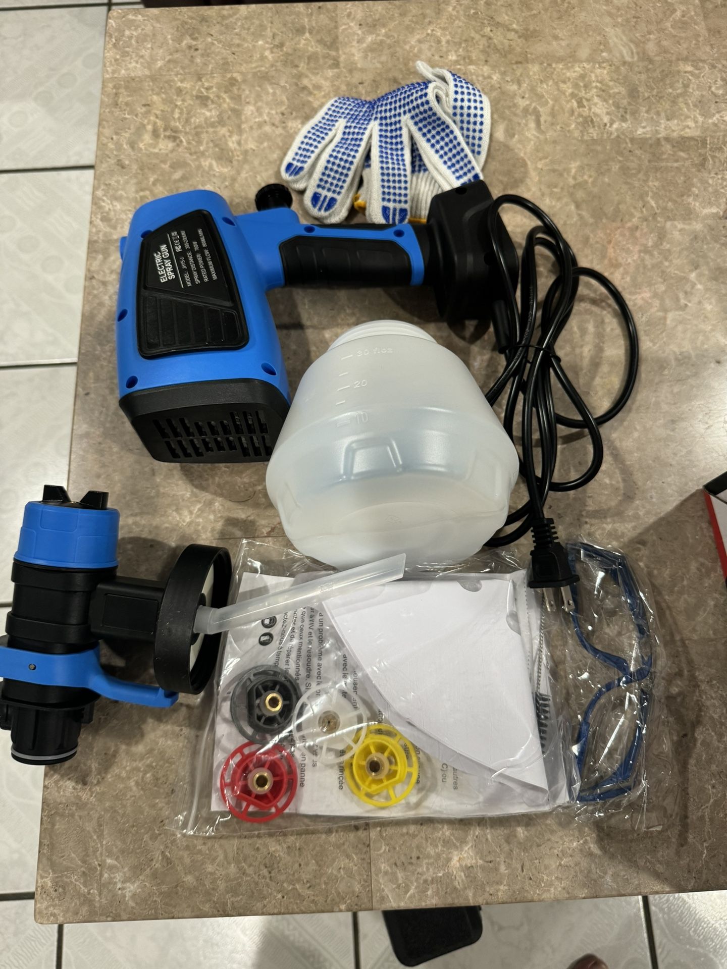 Paint Sprayer, 700W Electric Paint Sprayer with 1000ML Container, Paint Spray Gun with 5 Nozzles and 3 Patterns, HVLP Electric Spray Gun for Fences, S