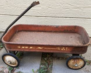 CUTE LITTLE RED VINTAGE WAGON