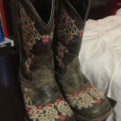 Little girl (size 10) pink cowgirl boots