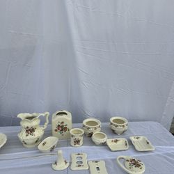 Vintage Bathroom Set