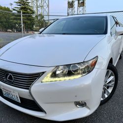 2013 Lexus ES 300h