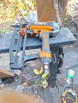 Ridgid 16 Ga. Straight Nail Finish Nailer 