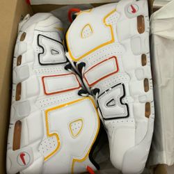 Nike Air More Uptempo Roswell Raygun Size 13M White Gold DD9223-100 Leather Sneaker