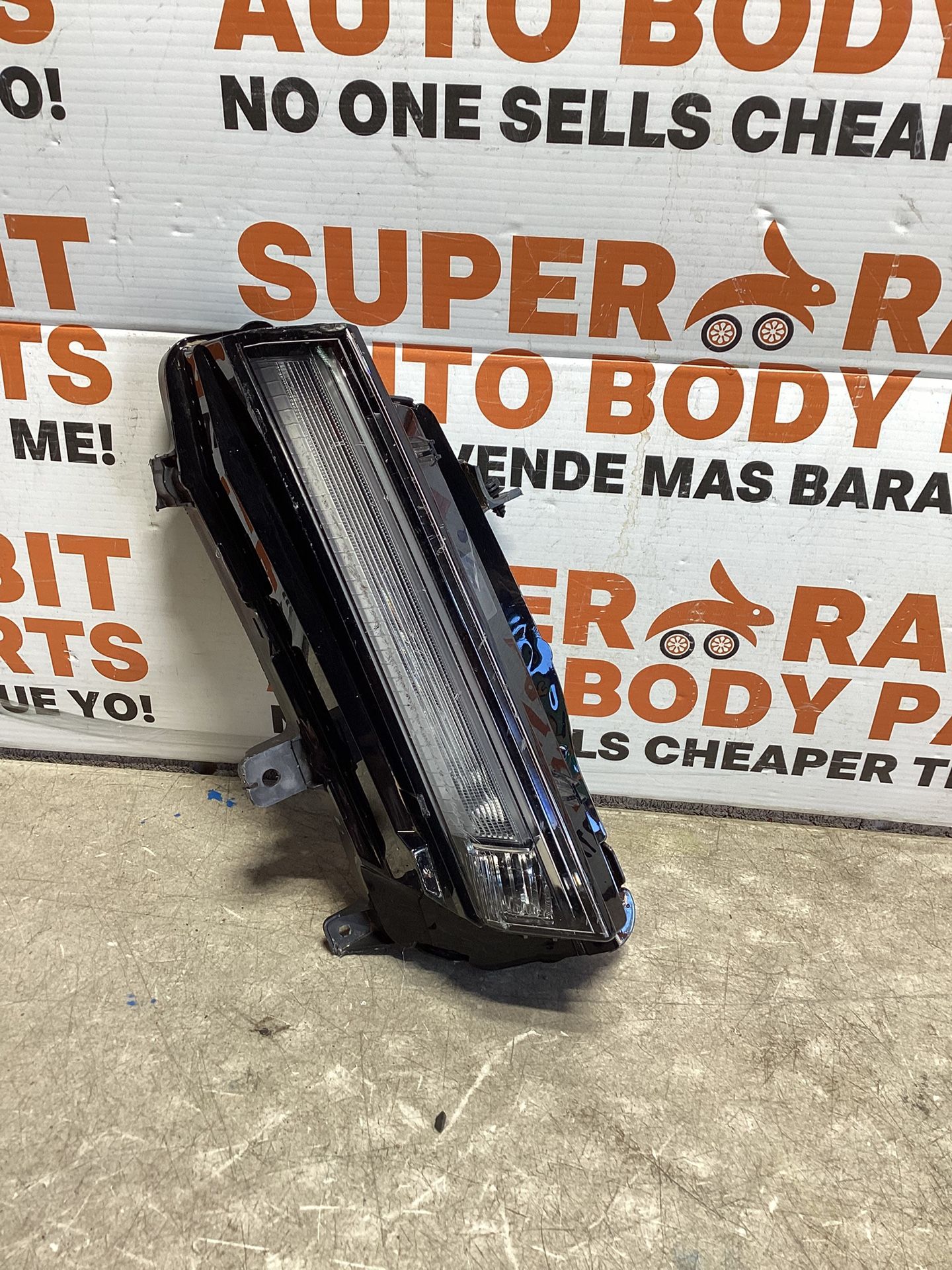 2020 Cadillac CT5 Passenger Foglight Original OEM 2024