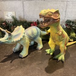 Extra Large Dinosaurs