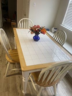 Kitchen Tables Set