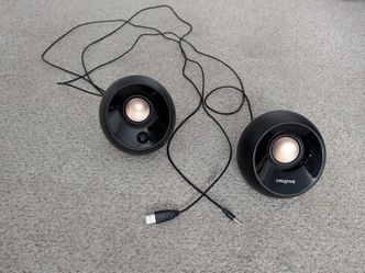Creative pebble USB computer speakers