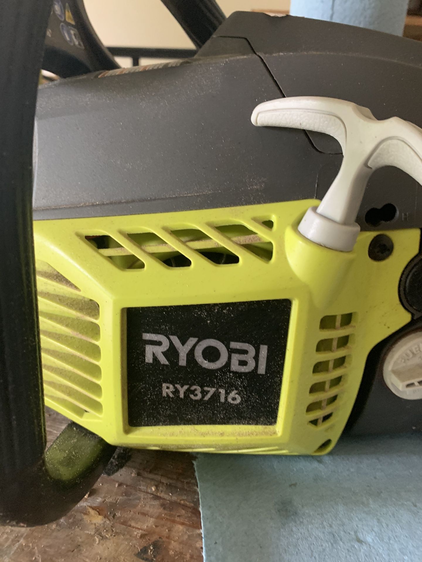 RYOBI 16” chainsaw 38cc