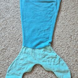 Mermaid tail blanket