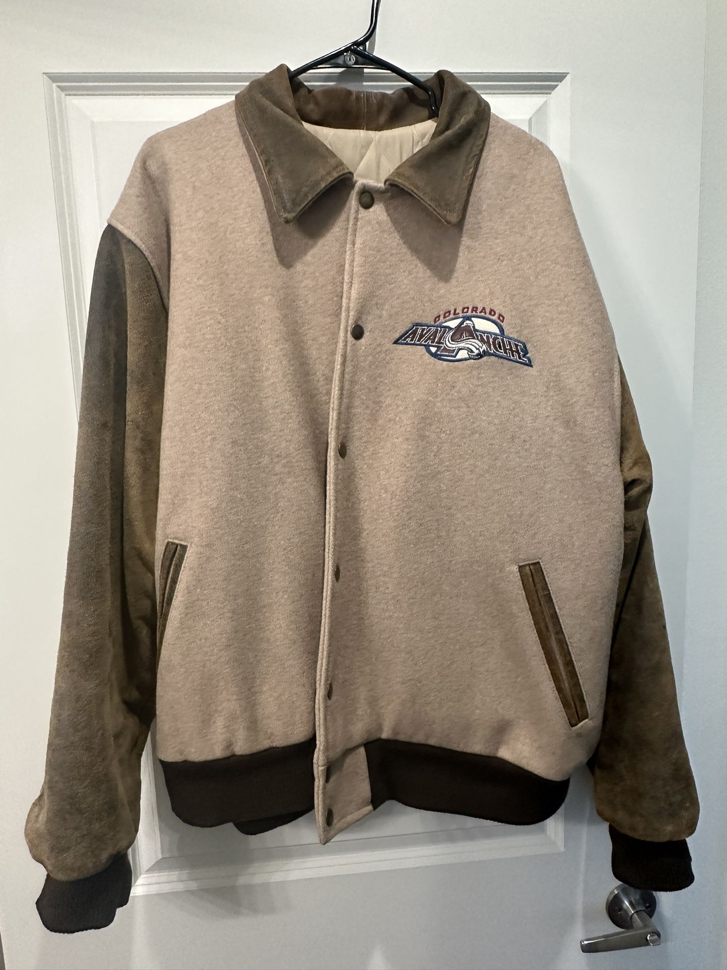 XL vintage Avalanche bomber jacket