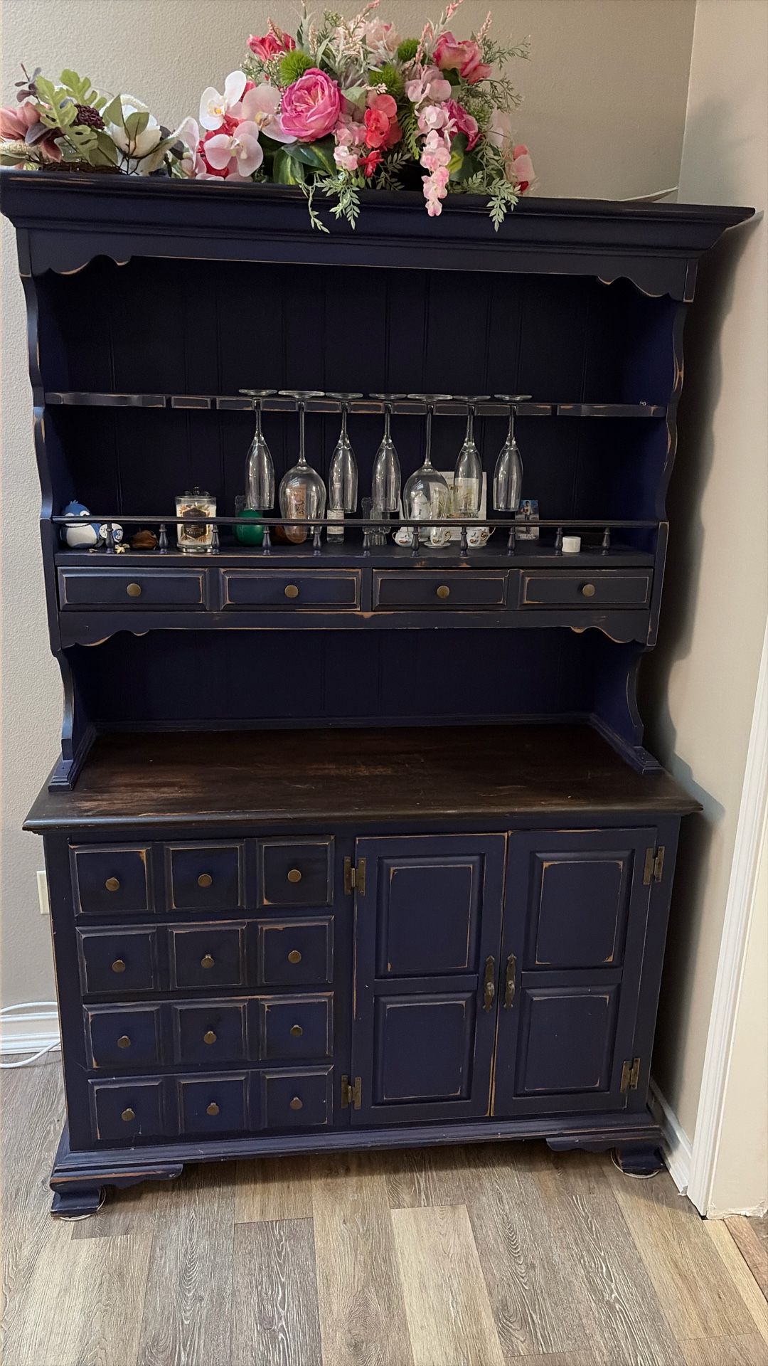 Hutch Cabinet
