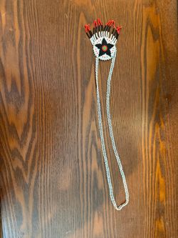 Vintage Hand-Beaded Native American Style Medallion Necklace – 14”