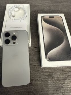 iPhone 15 pro 512gb unlocked for any carriers ( Liberado)