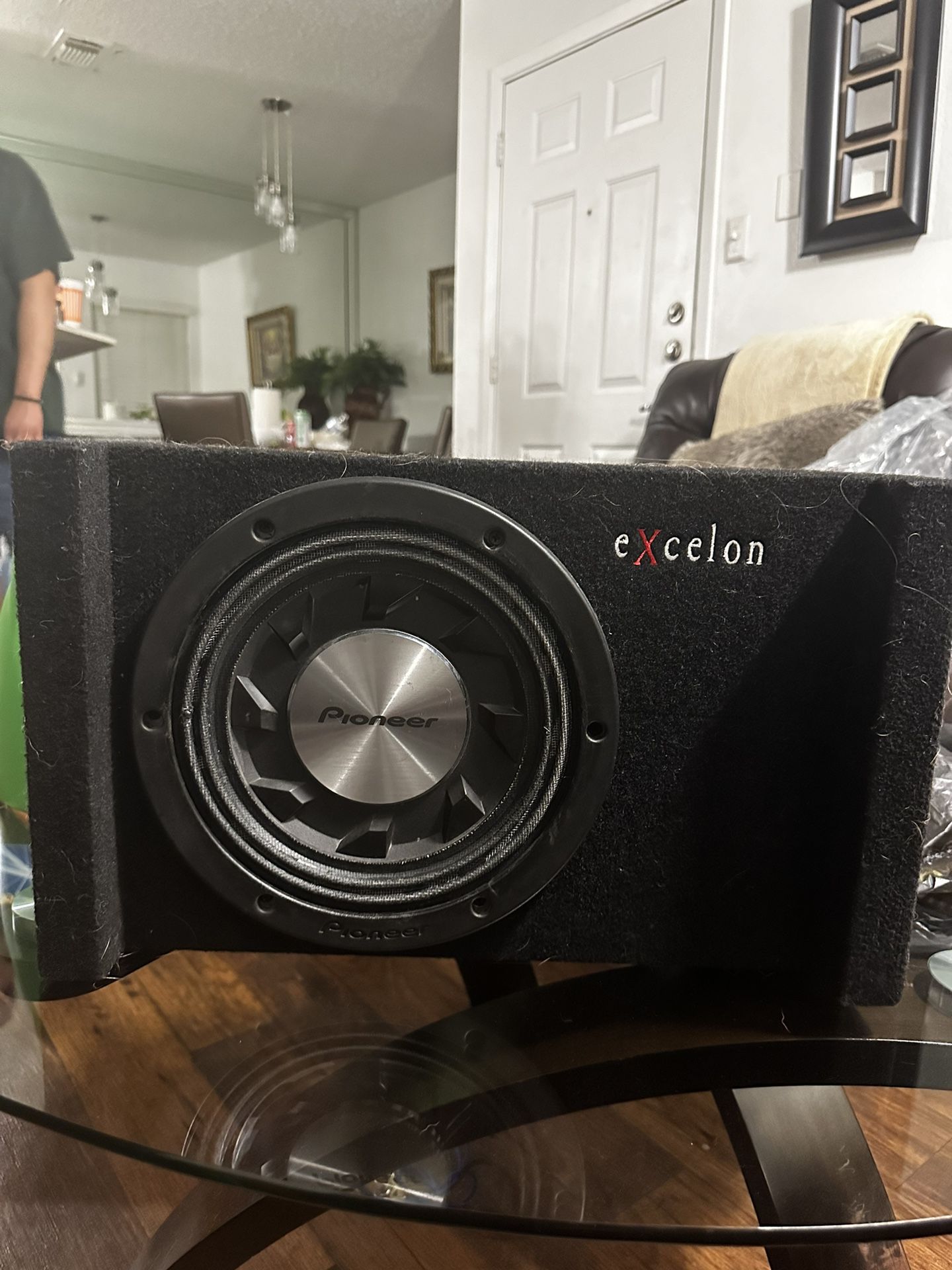 10 Inch Subwoofer For A Single Cab Truck 