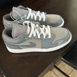 Jordan Low 