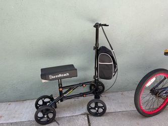 Leg scooter