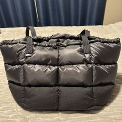 Nike Puffle Tote Bag (24L)