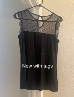 NEW size small. Blouse