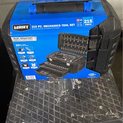 215 PC. MECHANICS TOOL SET