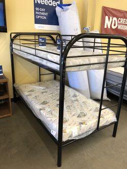 Bunk bed with Mattresses