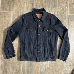 Levi’s denim jacket