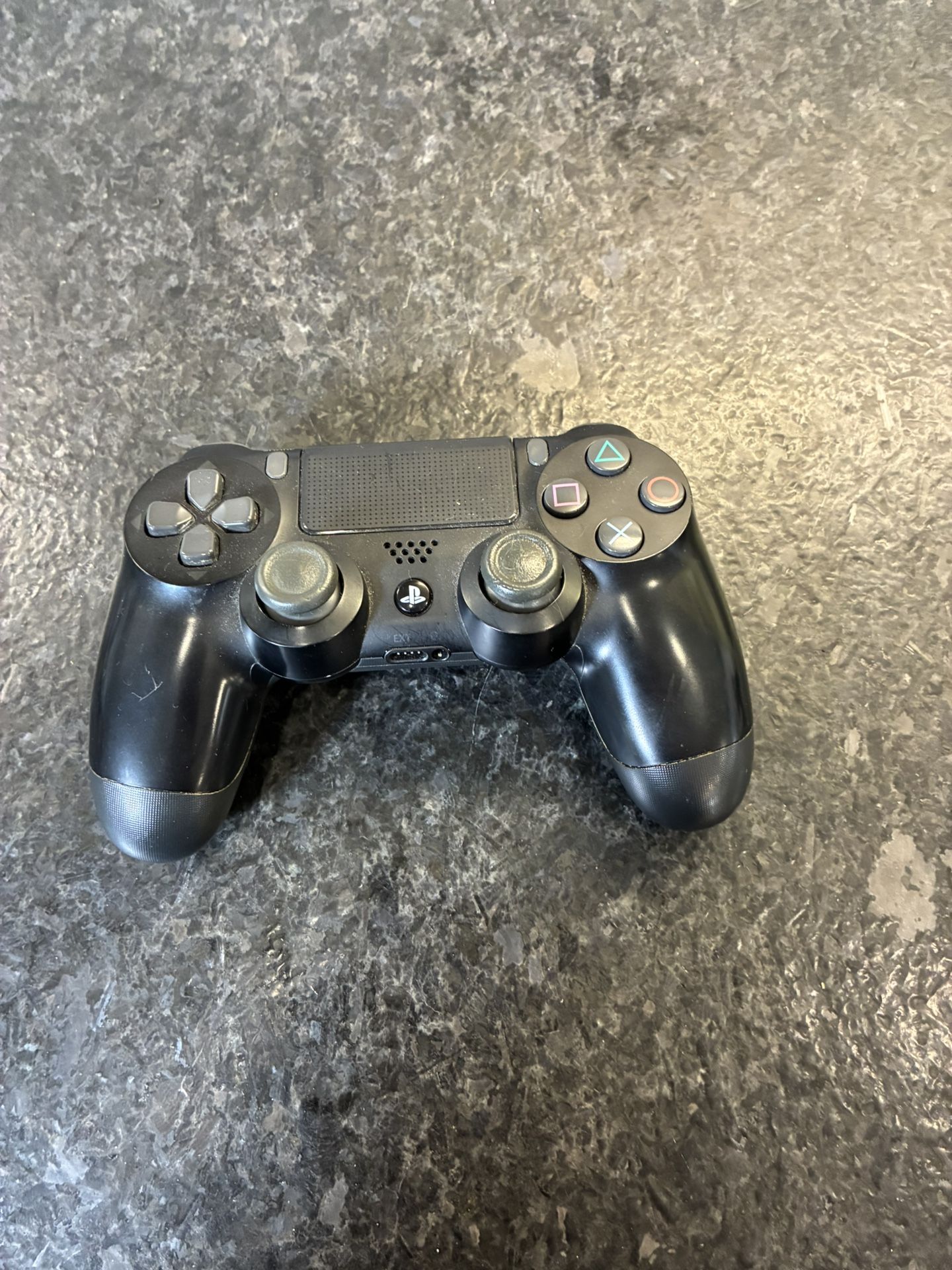 PS4 Controller