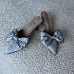 SIZE 8 Baby Blue Lulus Heels 