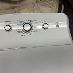 GE Washer Dryer - Still Under Warranty 