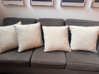 Large Outdoor/Indoor Pillows Cream/Ivory 21in New