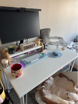 IKEA table with wheel
