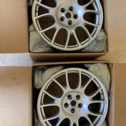 Two Brand New Ferrari Rims In Original Boxes Cerchio Anteriore!!