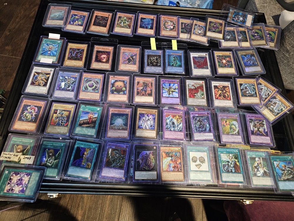 Lots Of Yugioh Cards Old And New - www.ice4pros.com.br