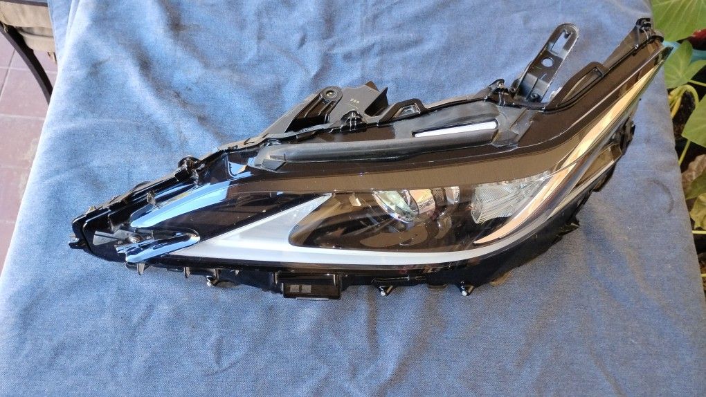 Part 2019-22  Lexus ES350  OEM