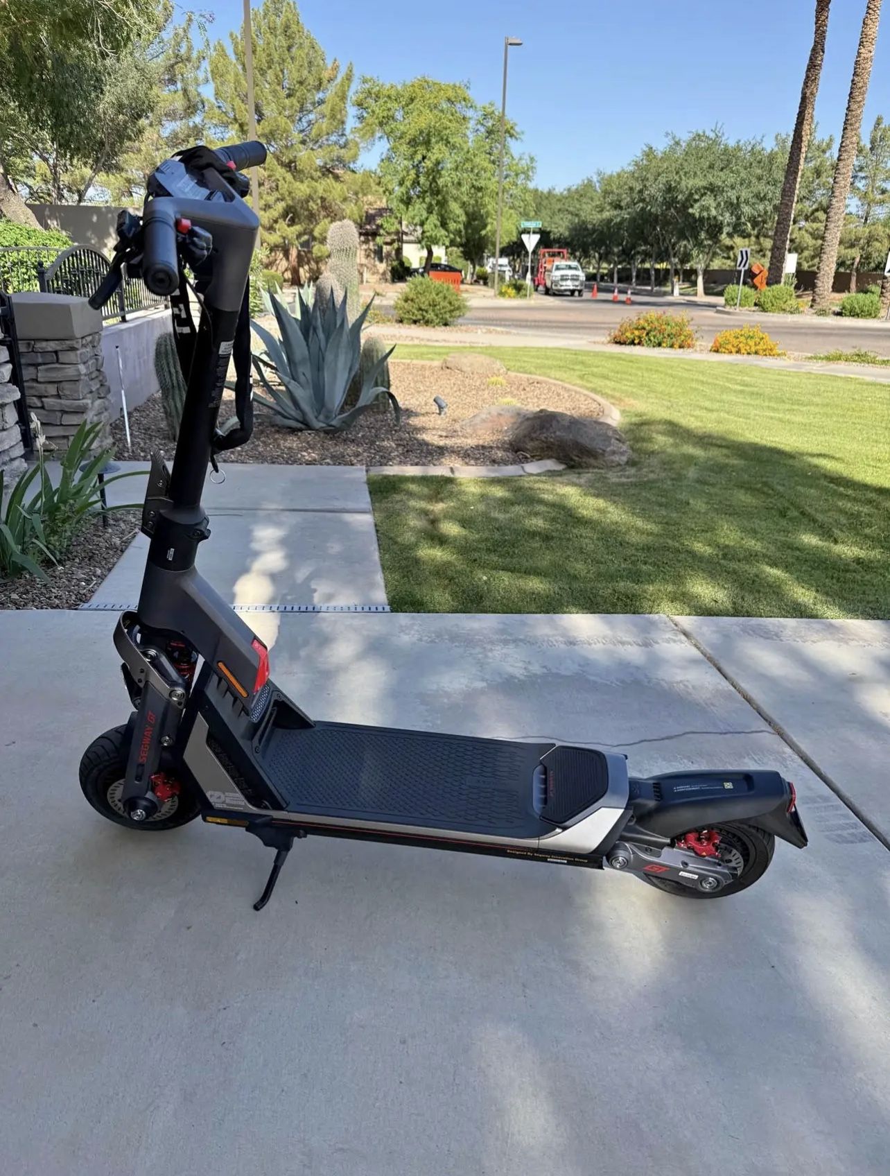 Segway GT2 Electric Scooter – Excellent Condition, Very Low Miles