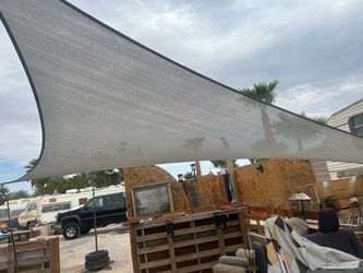 UV Shade Sails x2 12’x12’ x1 8’x12’ Mint condition