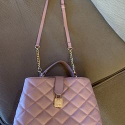 Bolsa Color Rosa Perfecta Condición Marca BEBE