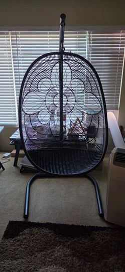 Boho Wicker Hanging Egg Chair with Stand – Great Condition!