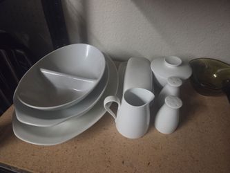 Noritake Angela White 107 Cook N Serve Japan
Vintage
Modern
Serving pieces 
3 serving dishes 
Butter
Salt / pepper
Cream / sugar
$60
Pick up Mesa Higl