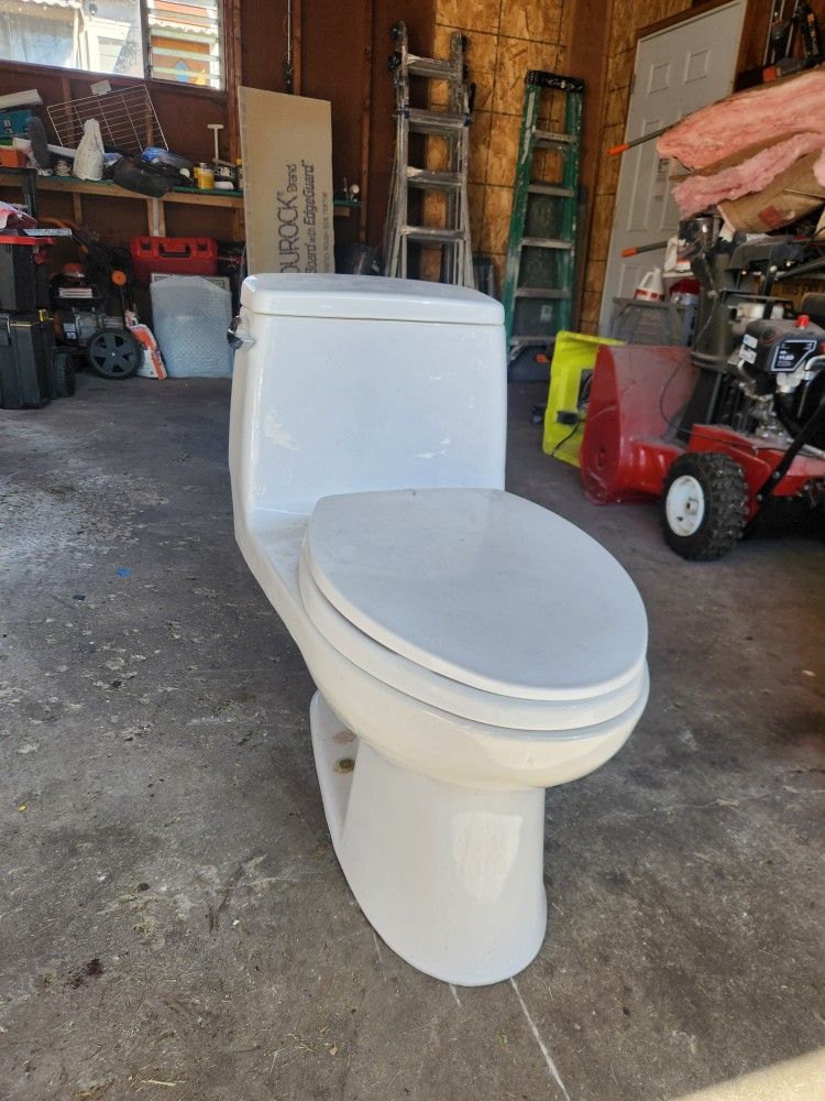 Toto Toilet