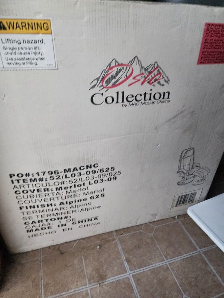 Bergen Recliner With Ottoman