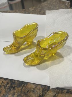 Pair of Fenton Iridescent, Yellow Carnival Glass Shoes Rare Color
