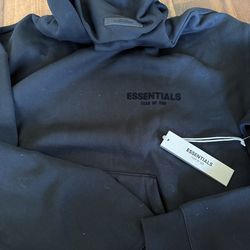 Essentials Size M