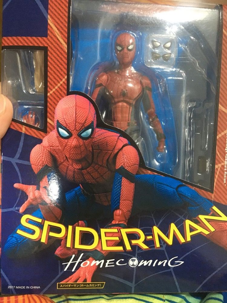 High-quality Spider-Man SHF action figure Spider-Man Back to School model boxed 