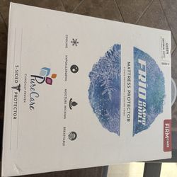 Cooling mattress cover